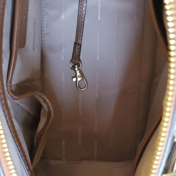 Michael Kors New York Patches Mercer Duffle Designer purse handbag MK NY Special - Picture 7 of 9